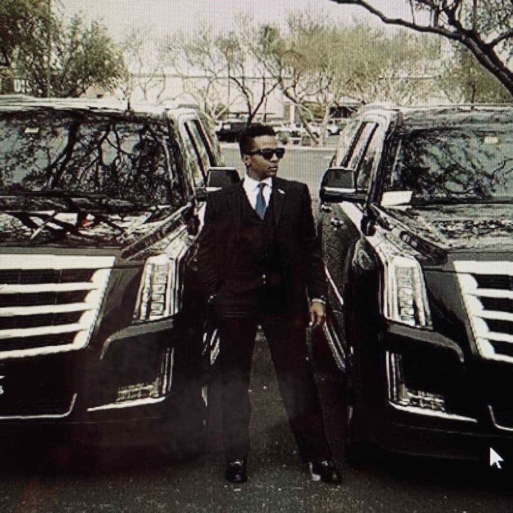 Meet your Posher, Mikal